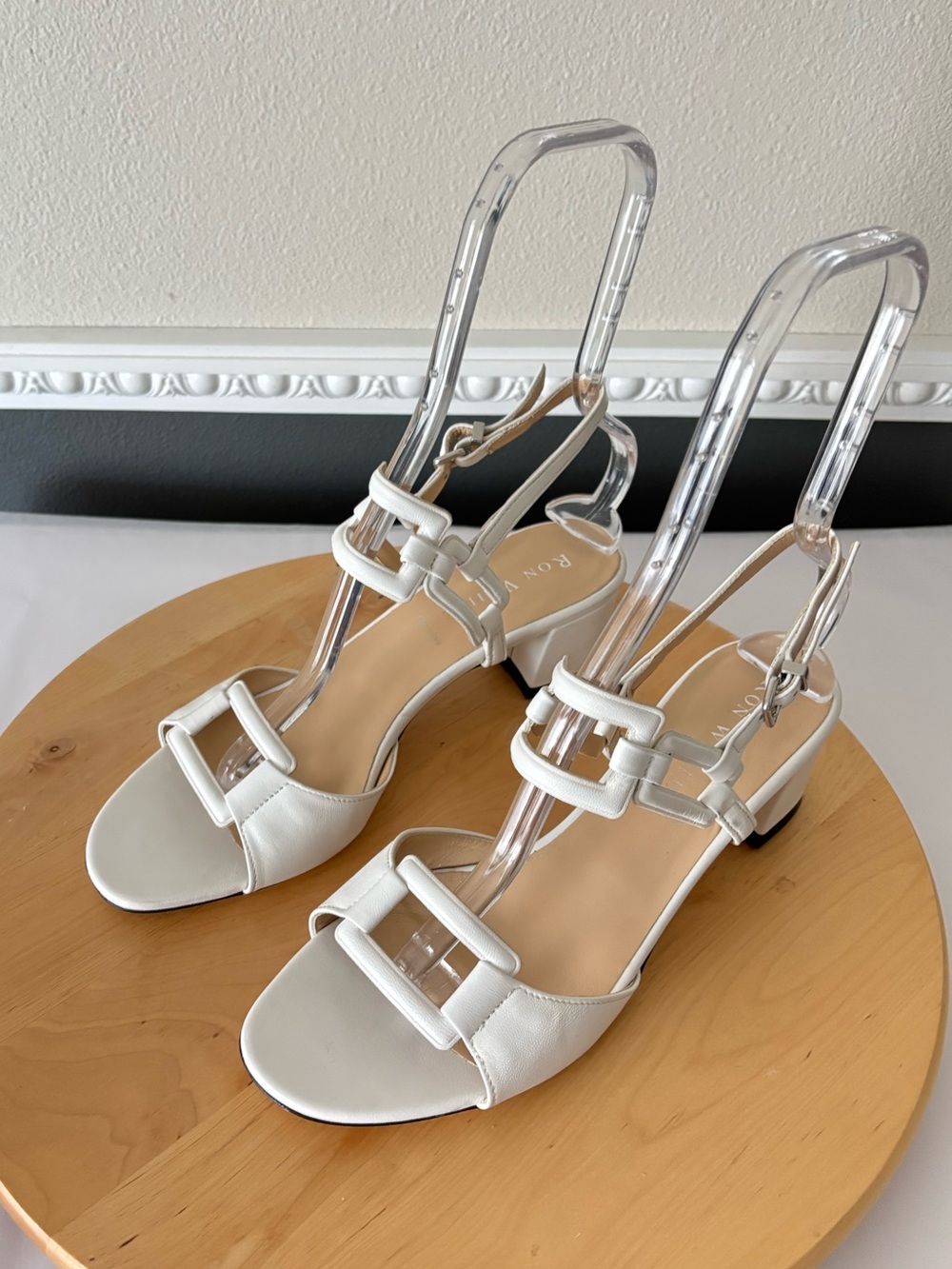 NEW Ron White Women’s White Italian Leather Buckle-Accent Slingback Sandals 9.5